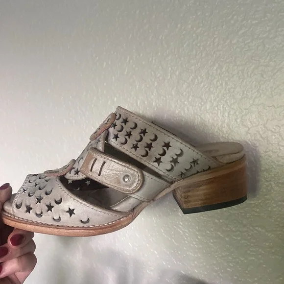 Freebird sandals - Picture 2 of 5